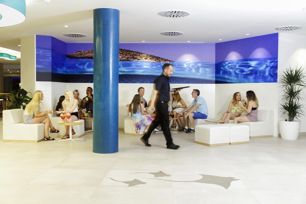 Marvell Club Hotel & Apartments San Antonio  Exterior photo